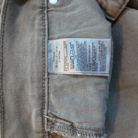 Old Navy O.G. Straight High Rise Jeans- Size 20, NWT, light brown - Picture 3 of 6